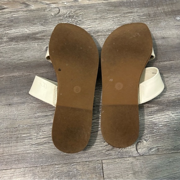 Universal Thread Cream Double-Strap Sandals - Picture 4 of 4